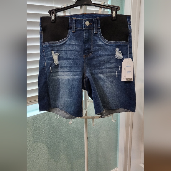 Time & Tru Maternity Denim Bermuda Shorts Sz Small NWT - Picture 2 of 6